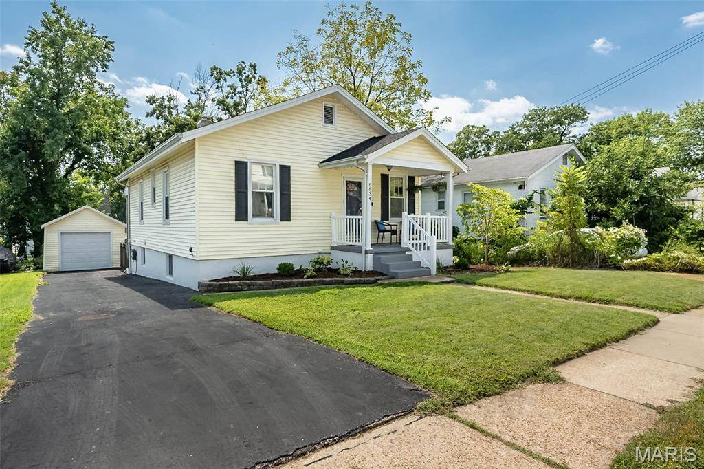 8834 Pine AVE, Brentwood, MO 63144
