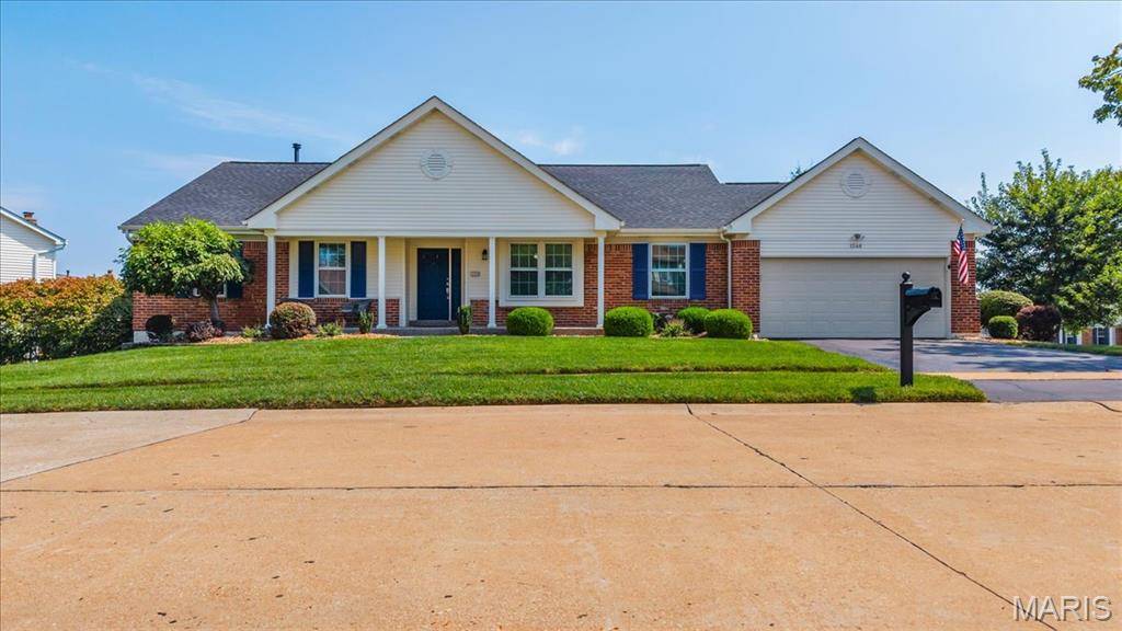 1346 Cherry Glen CT, Chesterfield, MO 63017