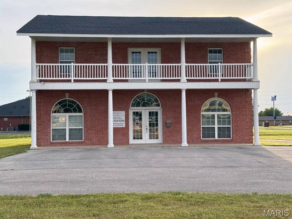 715 Speciality DR, Dexter, MO 63841