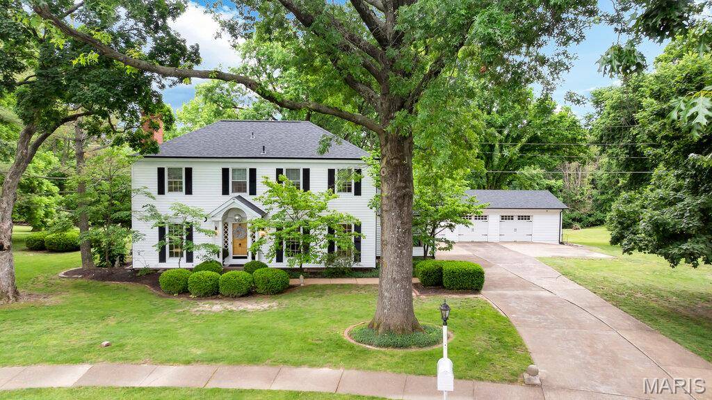 3 E Weldon Springs Heights DR, St Charles, MO 63304