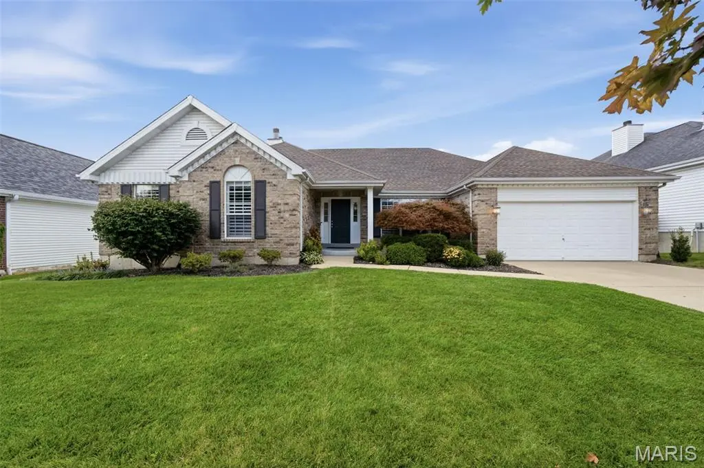 752 Hawk Run DR, O'fallon, MO 63368