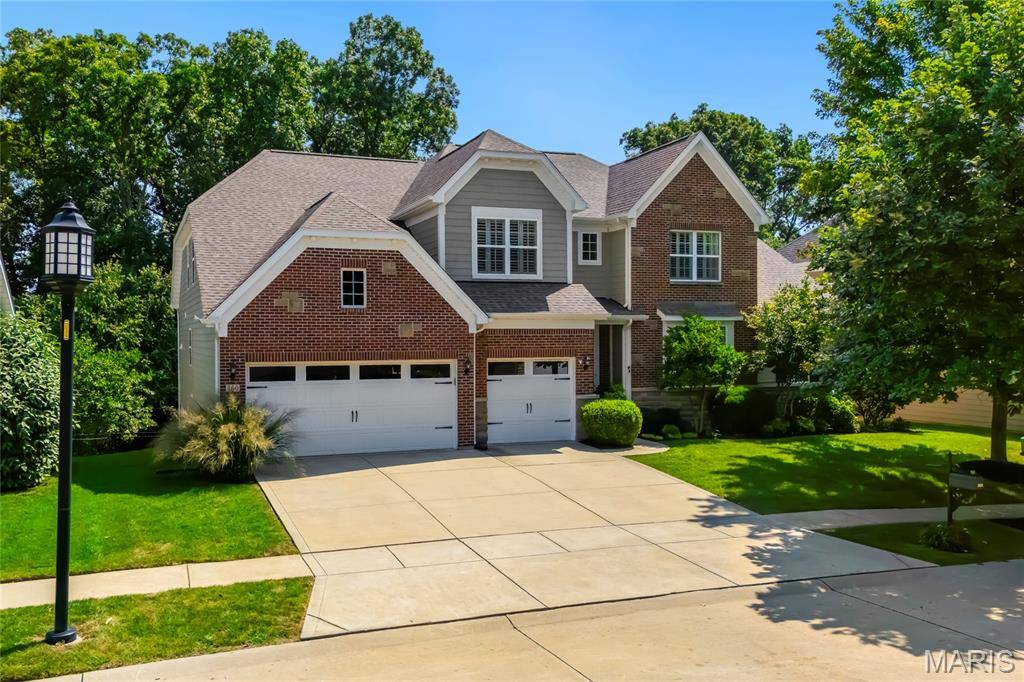 360 Willow Weald PATH, Chesterfield, MO 63005