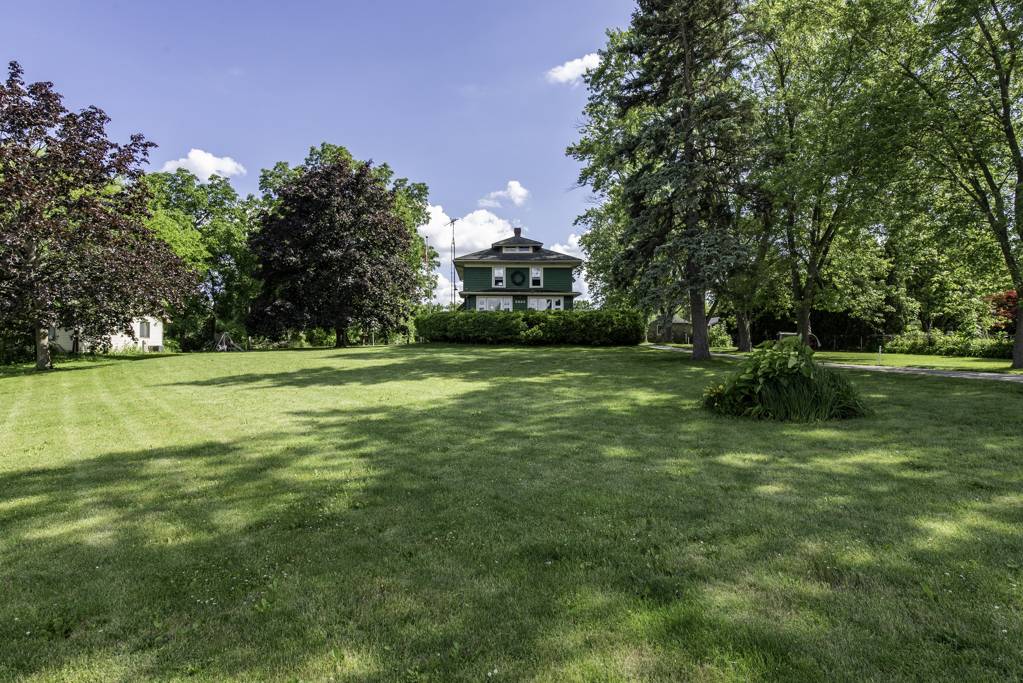 2823 27th ST, Zion, IL 60099