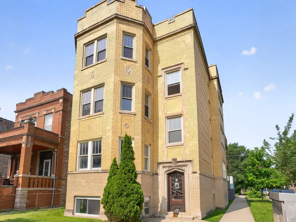1101 S OAK PARK AVE #3, Oak Park, IL 60304