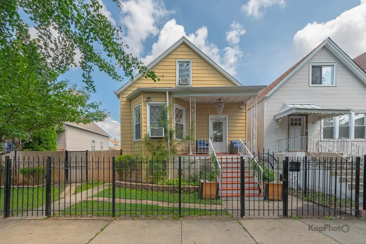 3122 W 39th PL, Chicago, IL 60632