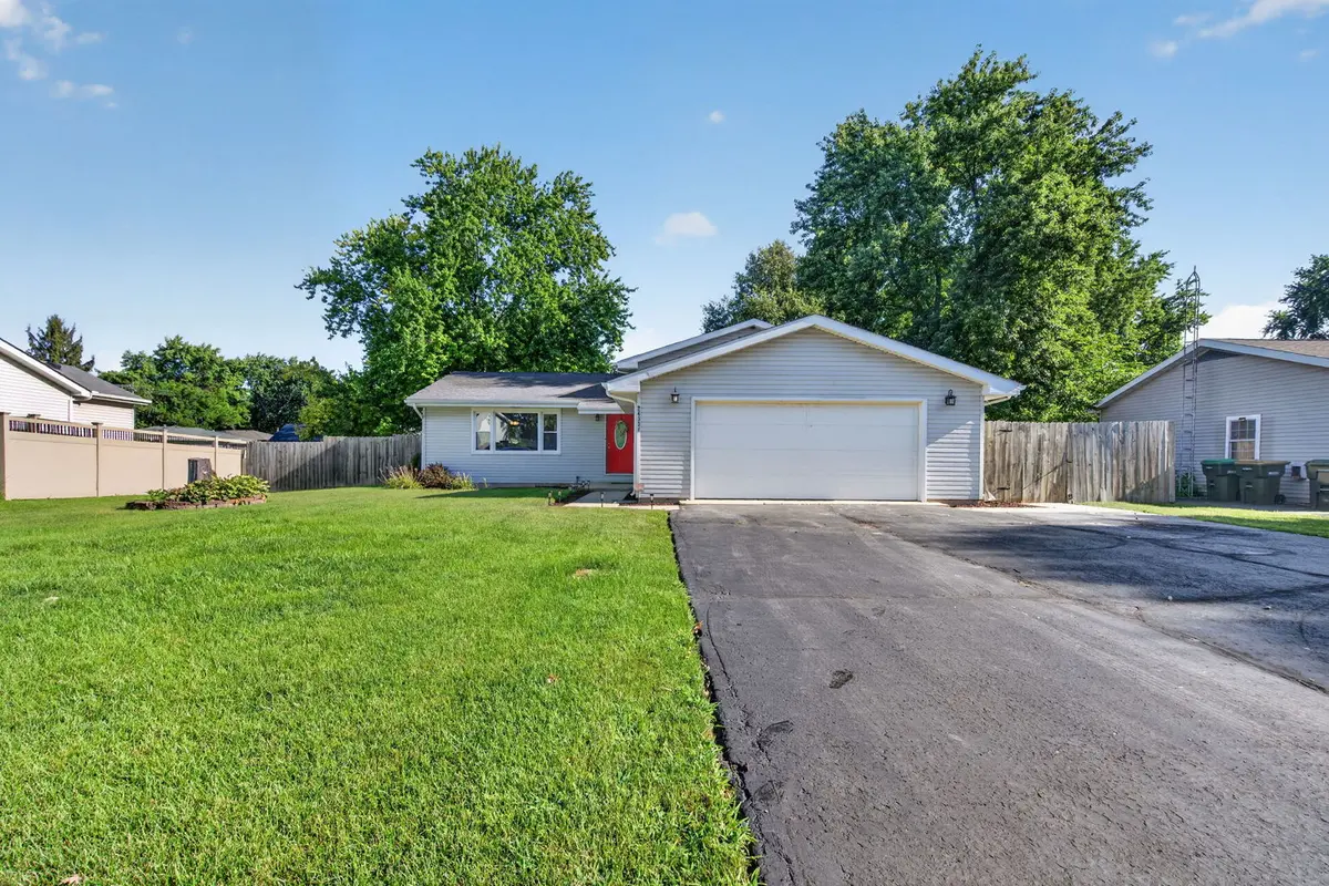 24334 S Valley DR, Channahon, IL 60410