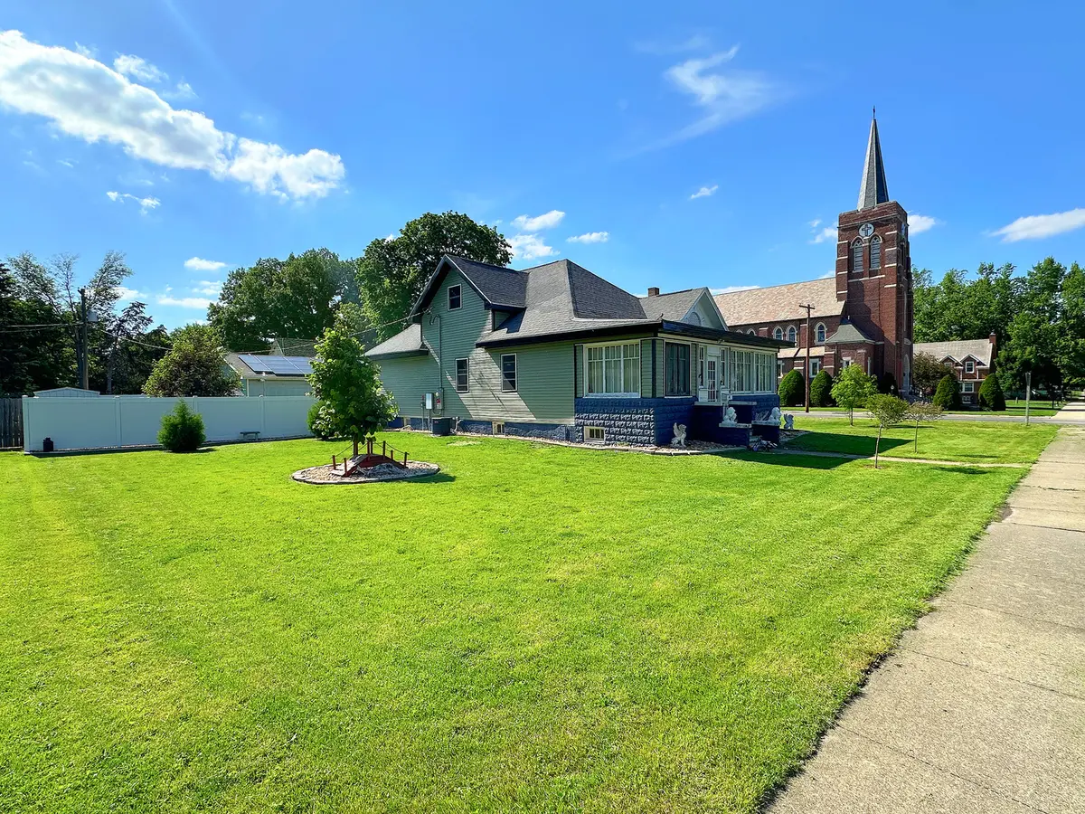 401 S Jackson ST, Flanagan, IL 61740