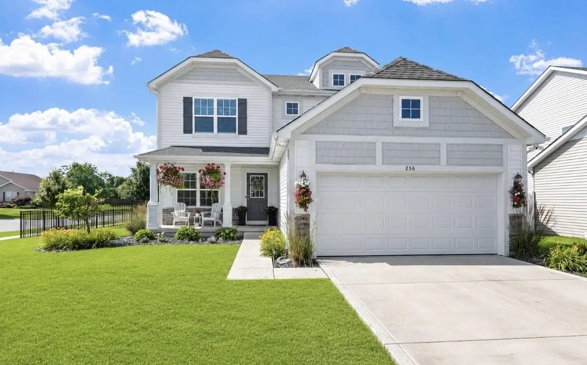 238 Landale DR, Valparaiso, IN 46385