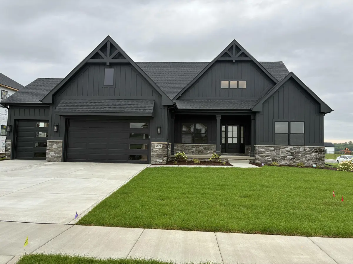 5828 W 136th Place, Cedar Lake, IN 46303