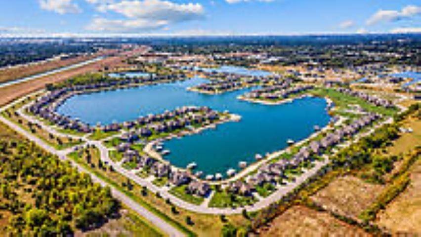 2412 N Doris Cir, Wichita, KS 67205
