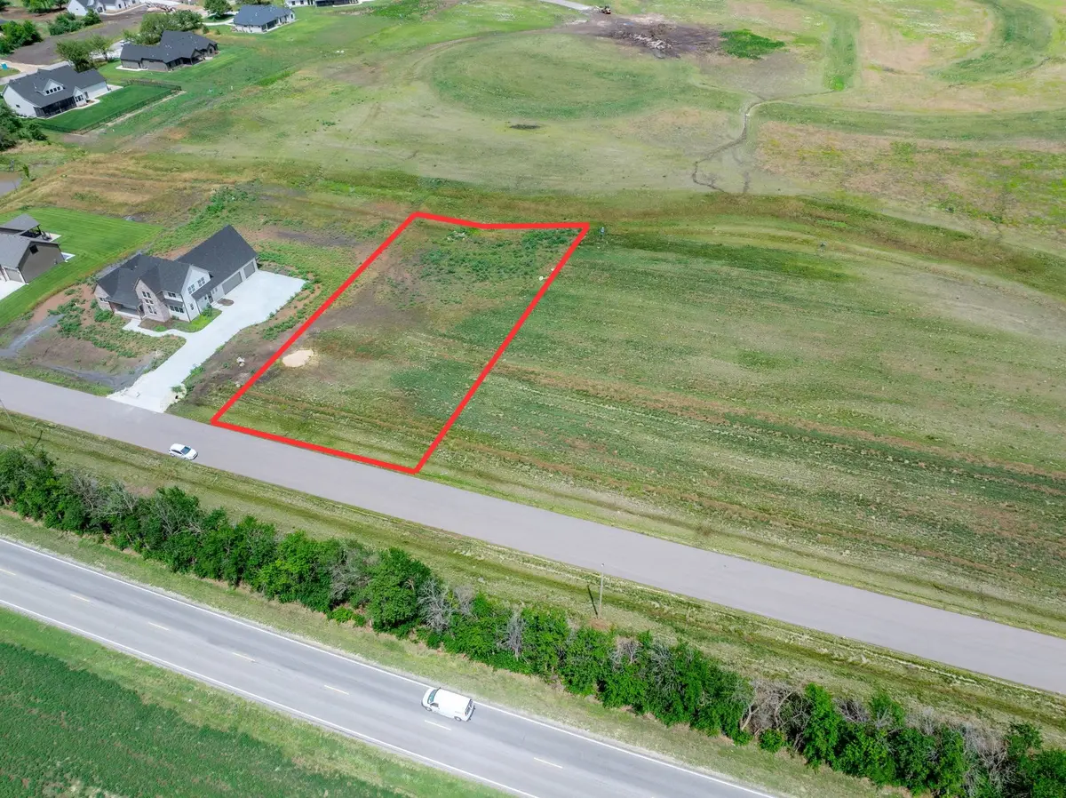 16755 W Hickory Ct, Goddard, KS 67052