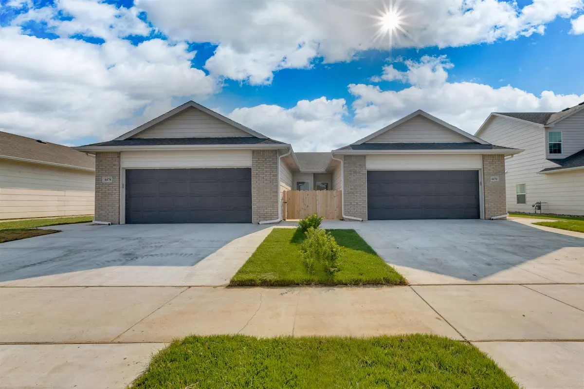 5408-5410 N Sandkey Ct, Wichita, KS 67204