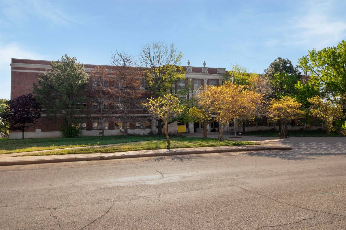 311 N A St, Wellington, KS 67152
