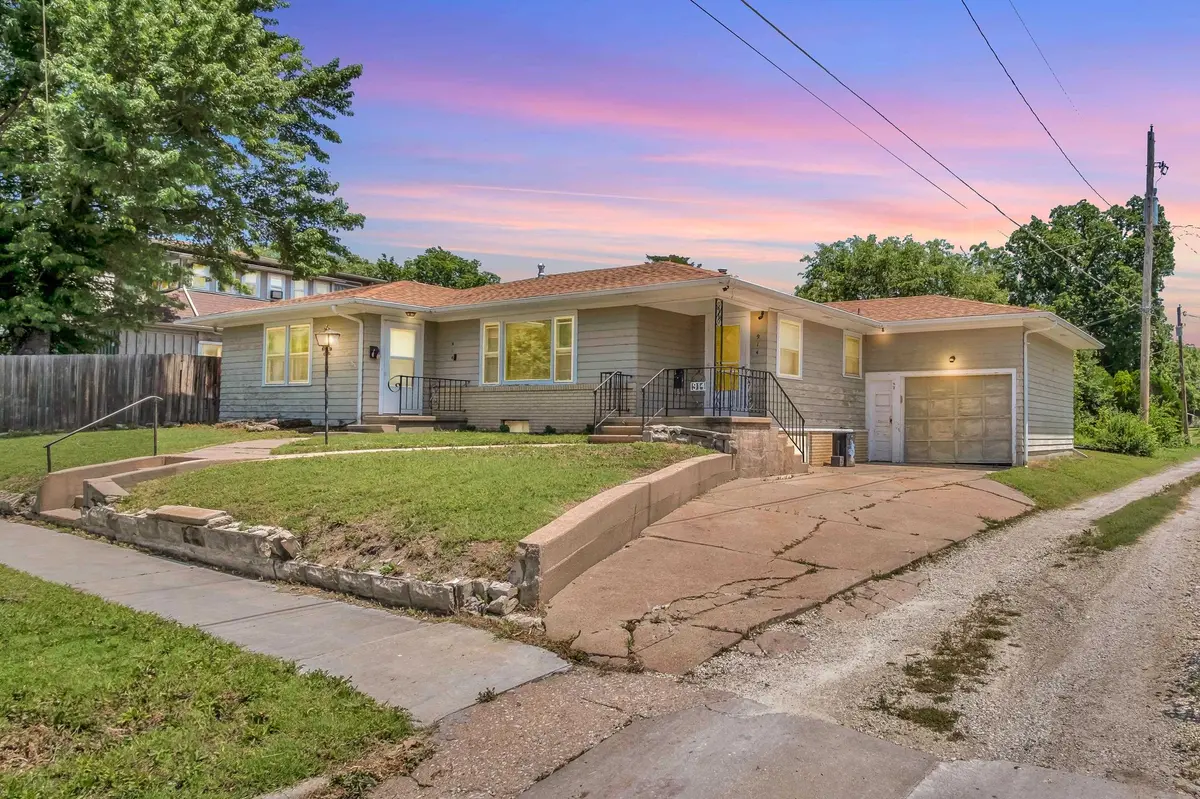 914-916 N Pine St, Newton, KS 67114