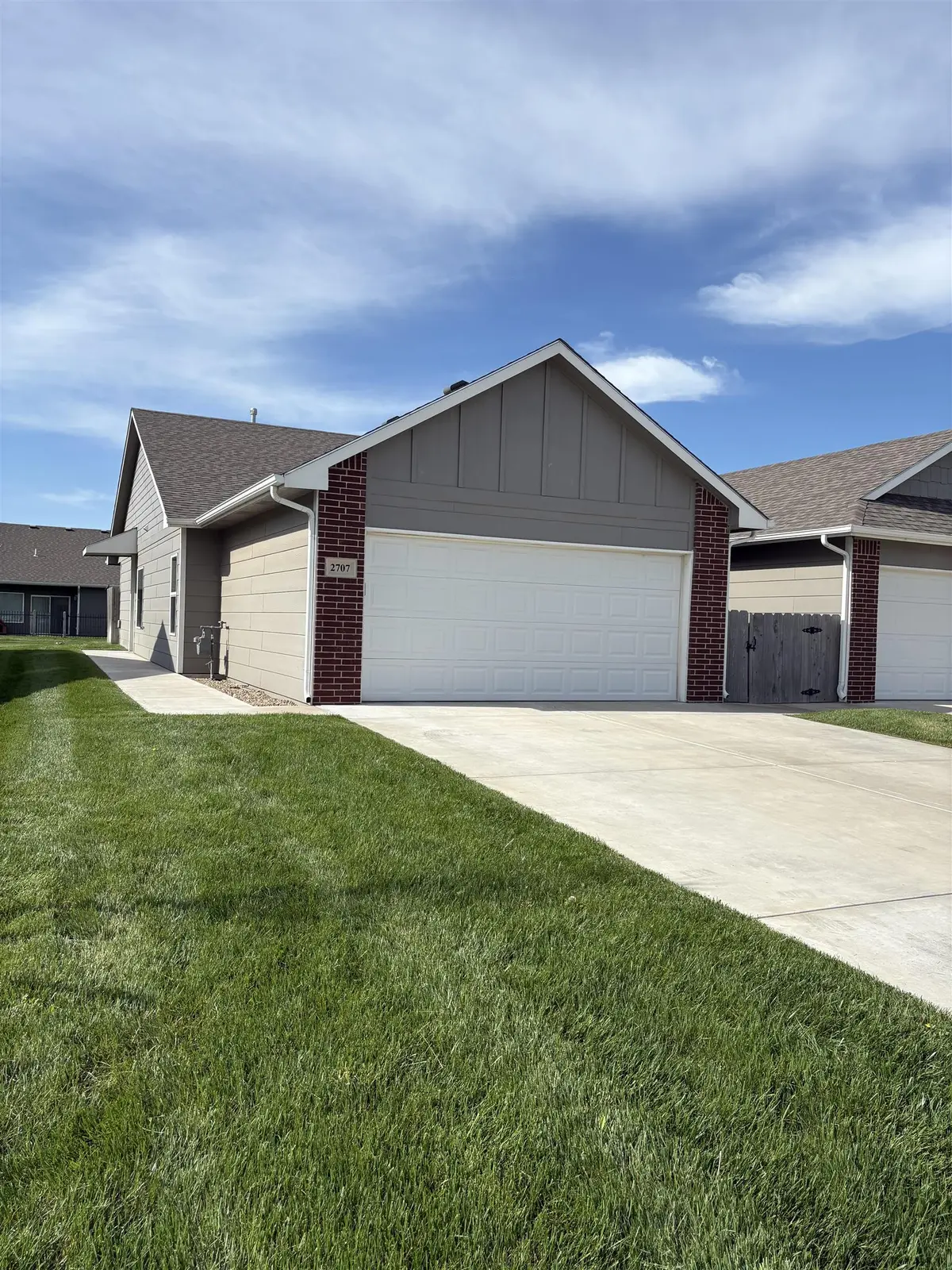 2707-2709 W 55th St N, Wichita, KS 67204