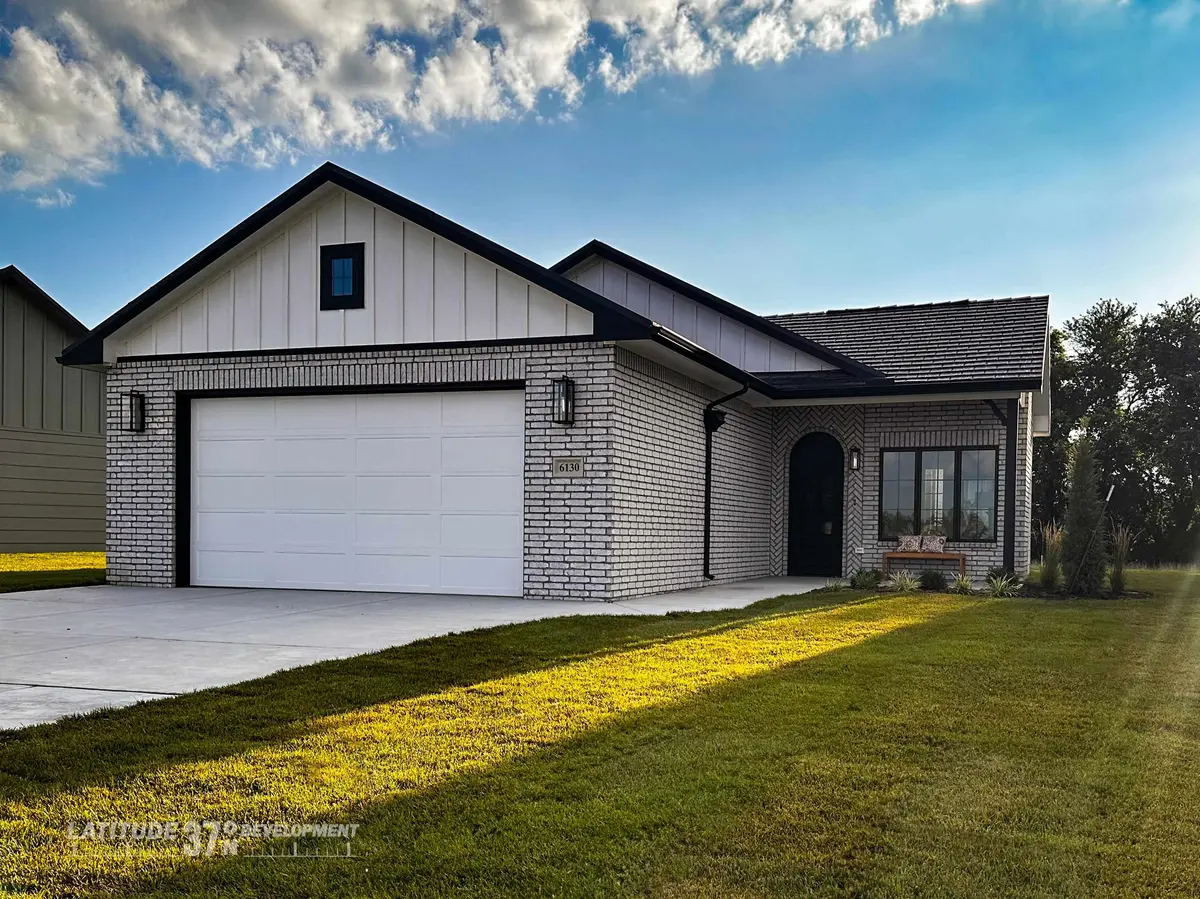 6130 N Hiebert Dr, Park City, KS 67219