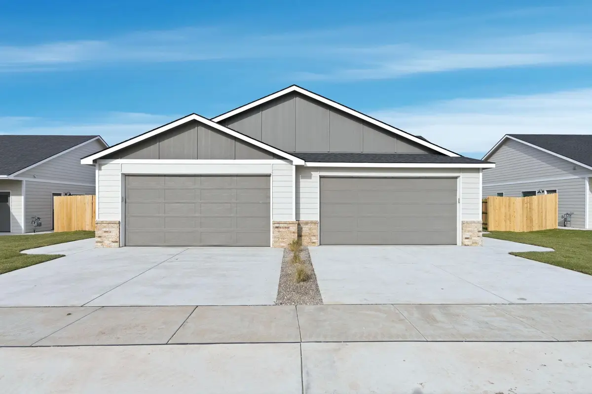 17002 W Kashmir St, Goddard, KS 67052-0149