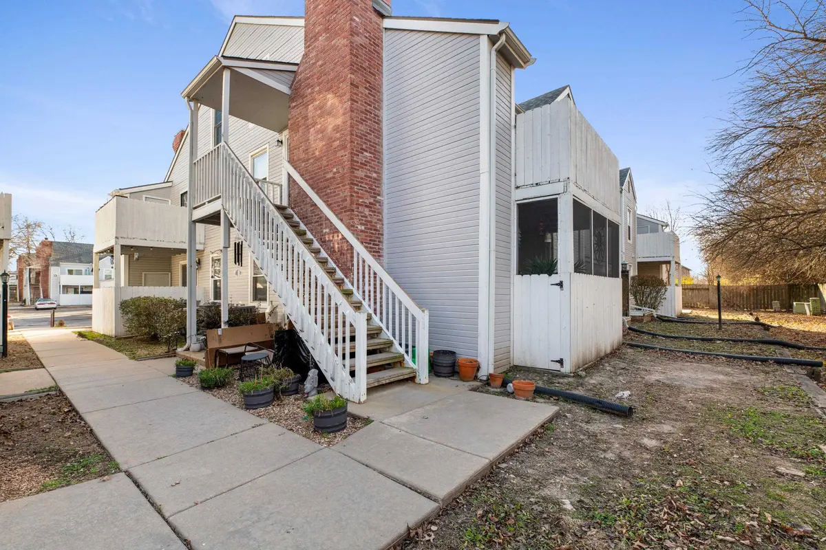 1717 S Cypress St #1424, Wichita, KS 67207