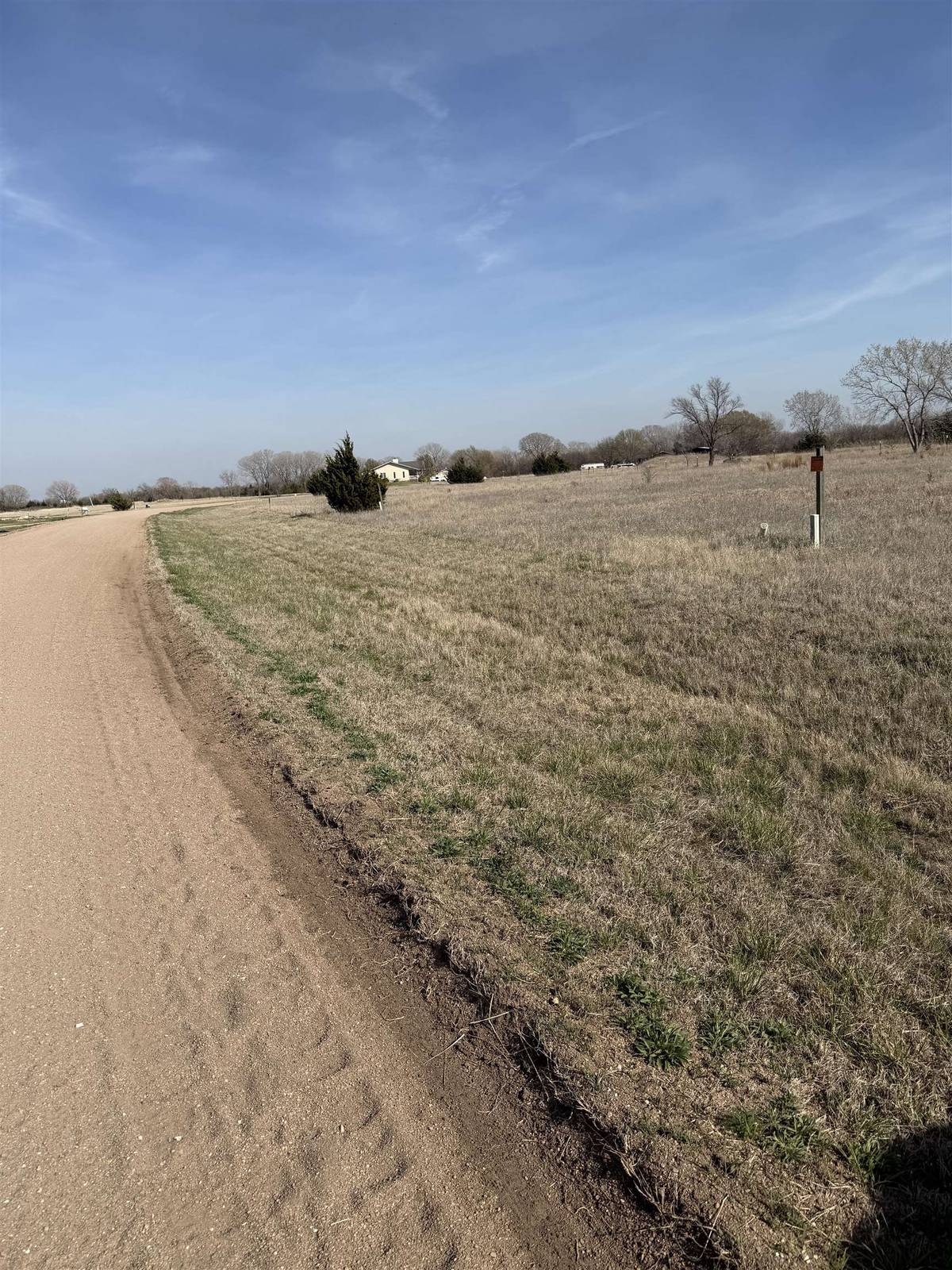 1671 W Bryce Dr., Milton, KS 67106