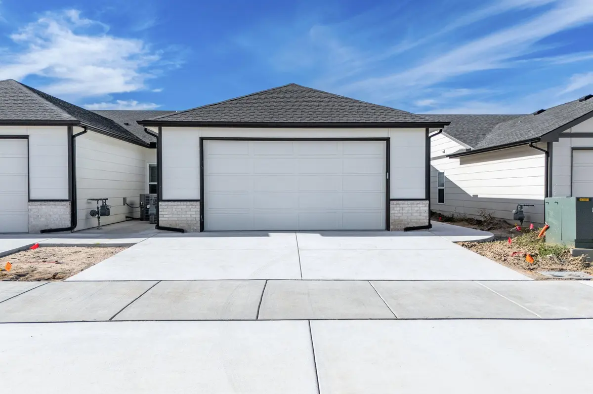 809 S Jay, Valley Center, KS 67147-8948