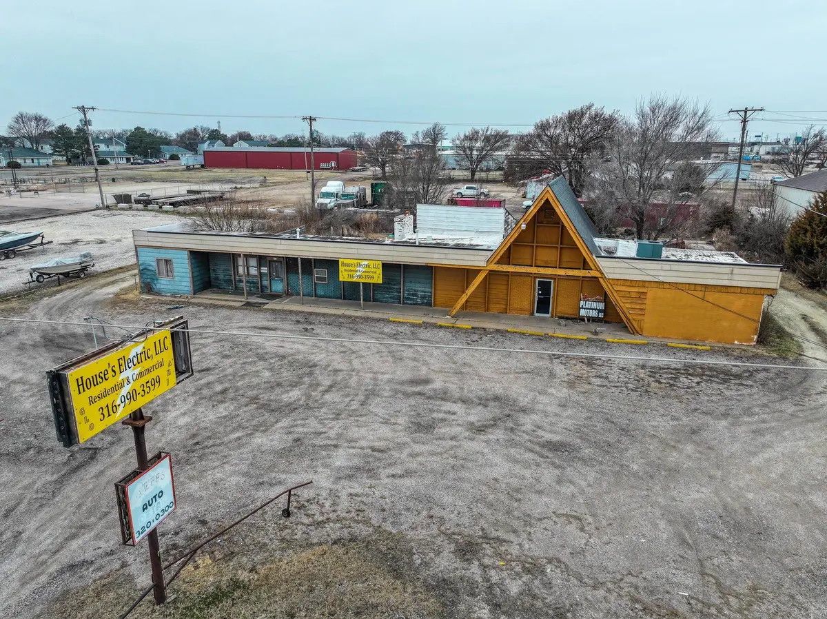 219 S Haverhill Rd, El Dorado, KS 67042