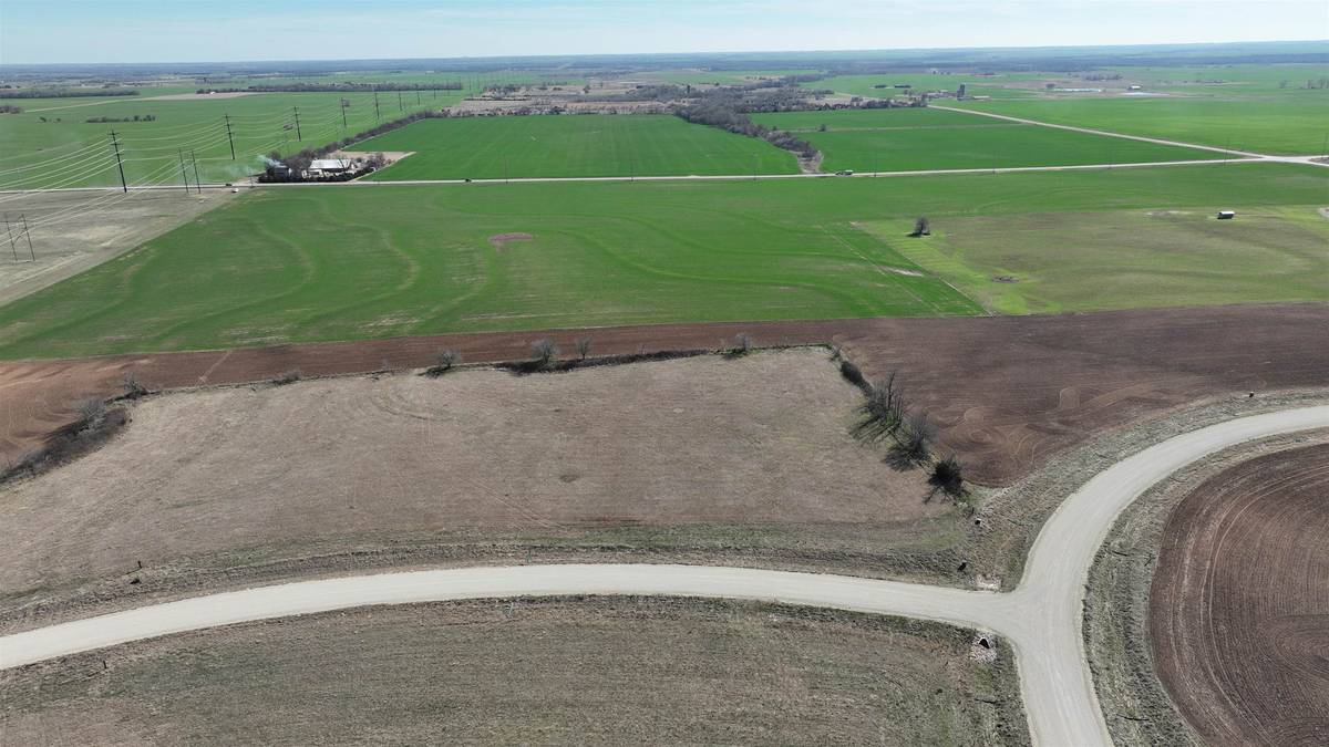 0000 Sierra Ridge Cir, Garden Plain, KS 67050