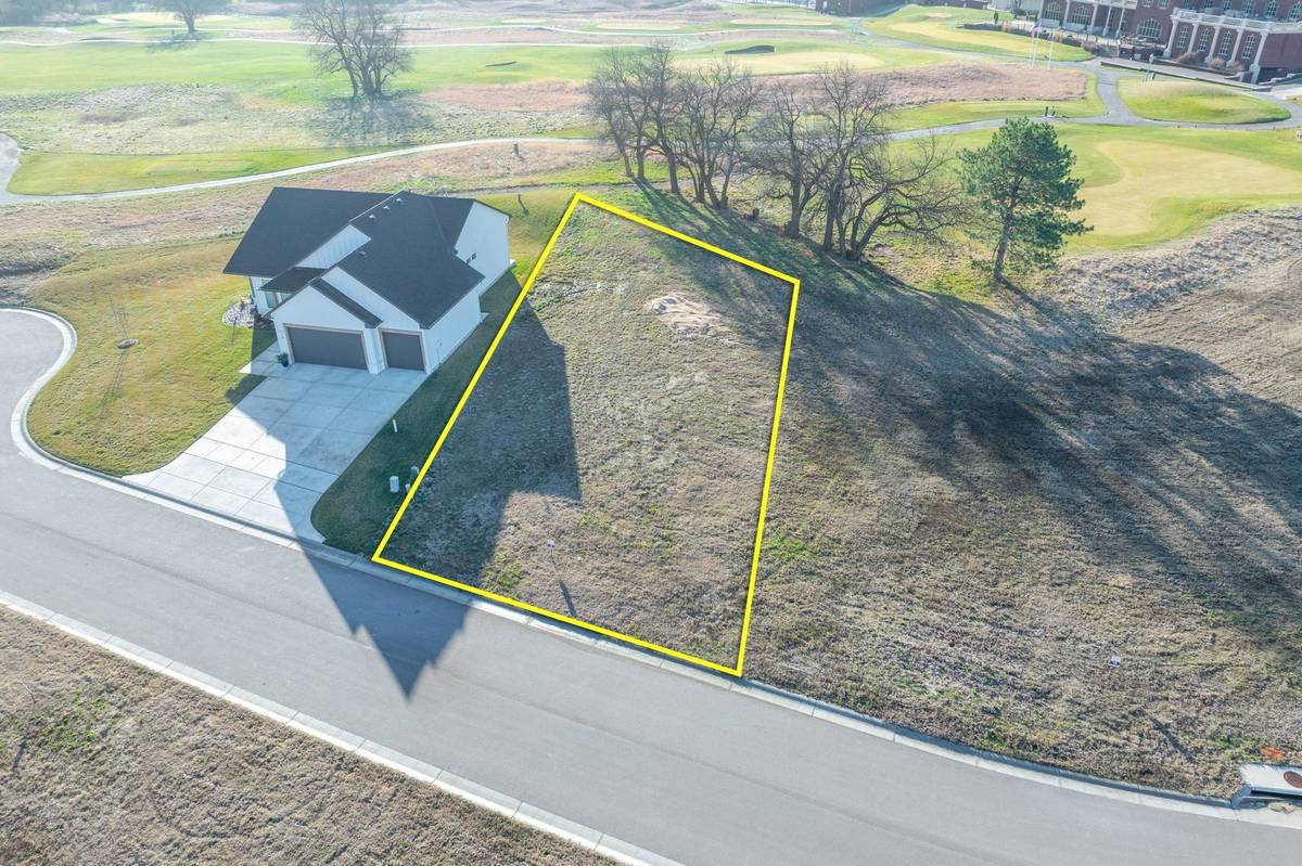912 N Speyside, Andover, KS 67002