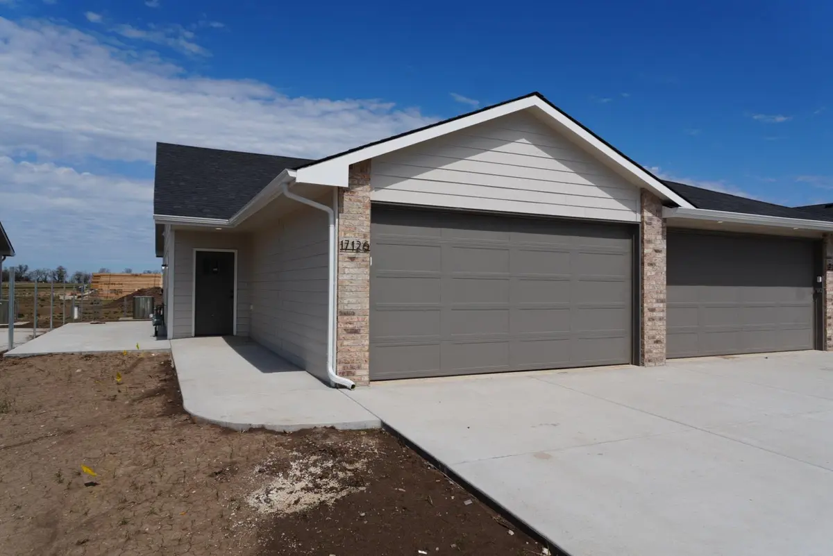 17126 W Lawson Cir, Goddard, KS 67052