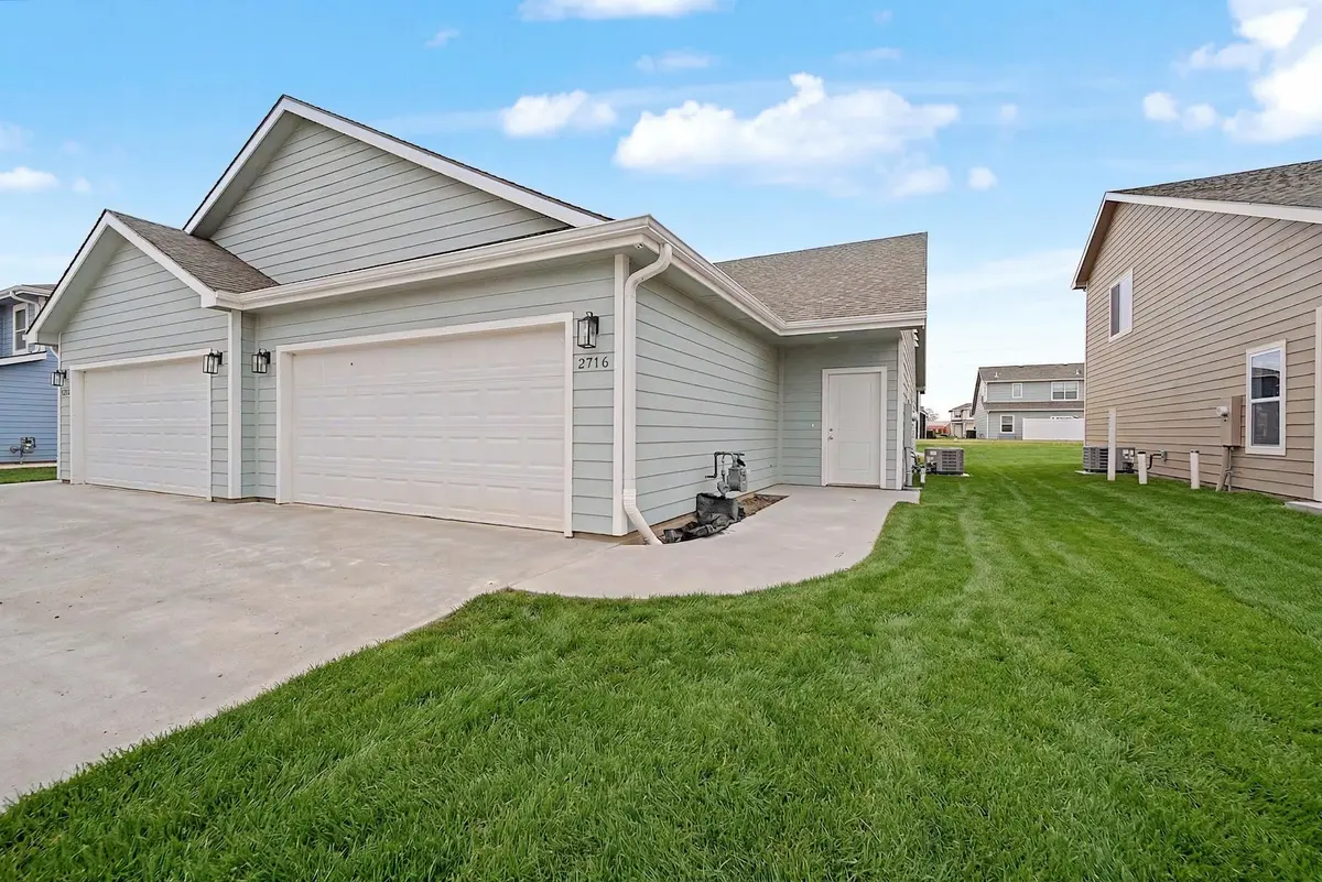 2716 Amelia Ln., Salina, KS 67401