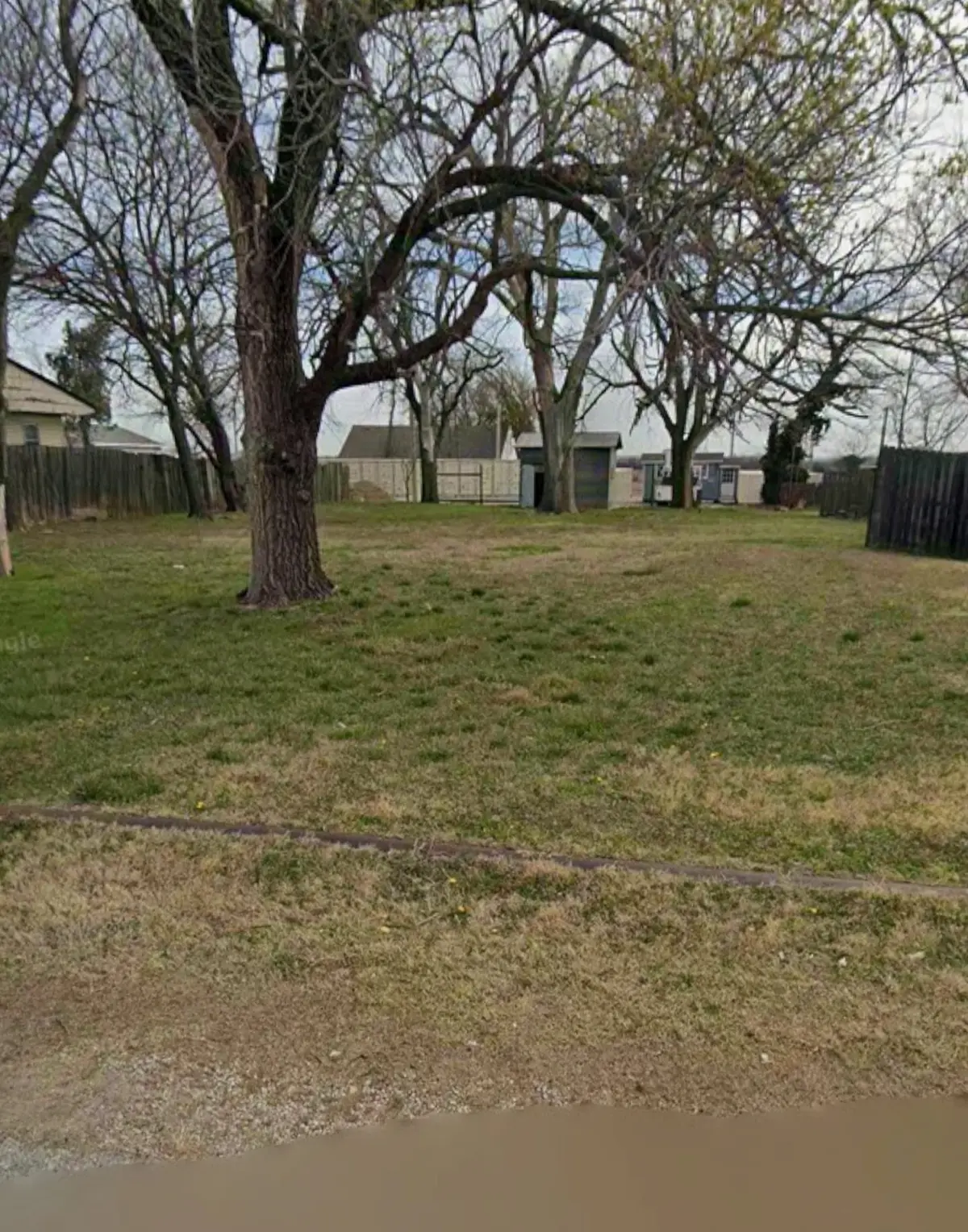 412 N Clark St, Udall, KS 67146