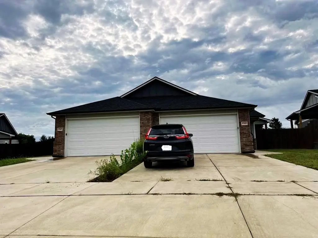 5765 E Bristol, Wichita, KS 67220