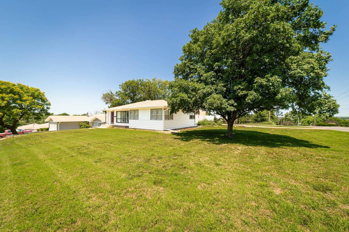 651 E 14th, Concordia, KS 66901