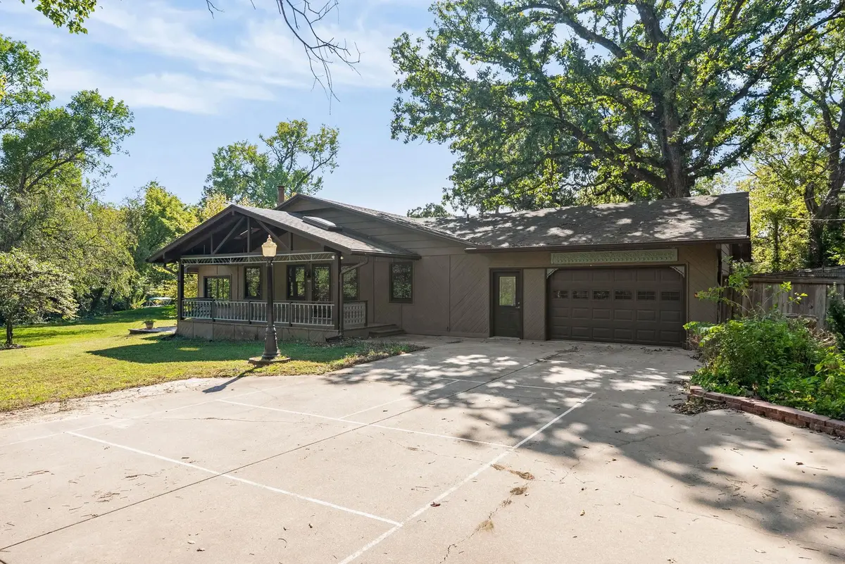 12707 SW Chisholm Trail, Andover, KS 67002