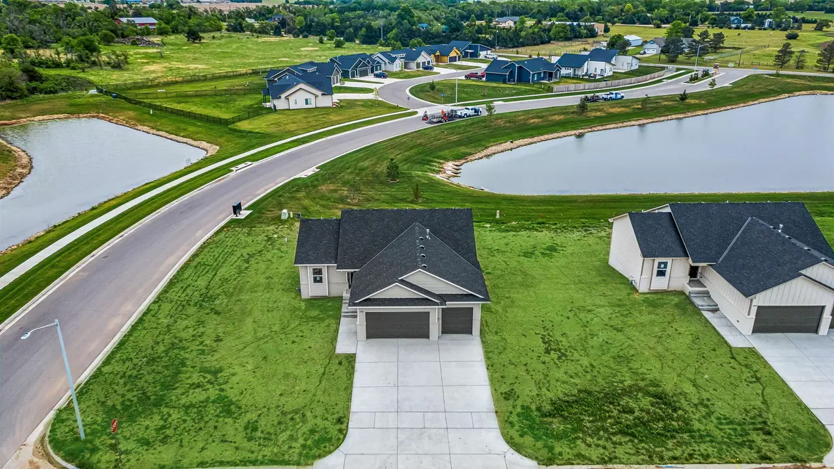 1113 W Trek Cir, Goddard, KS 67052