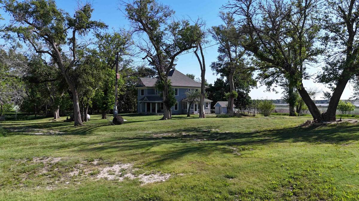 291 10 Rd, Jamestown, KS 66948