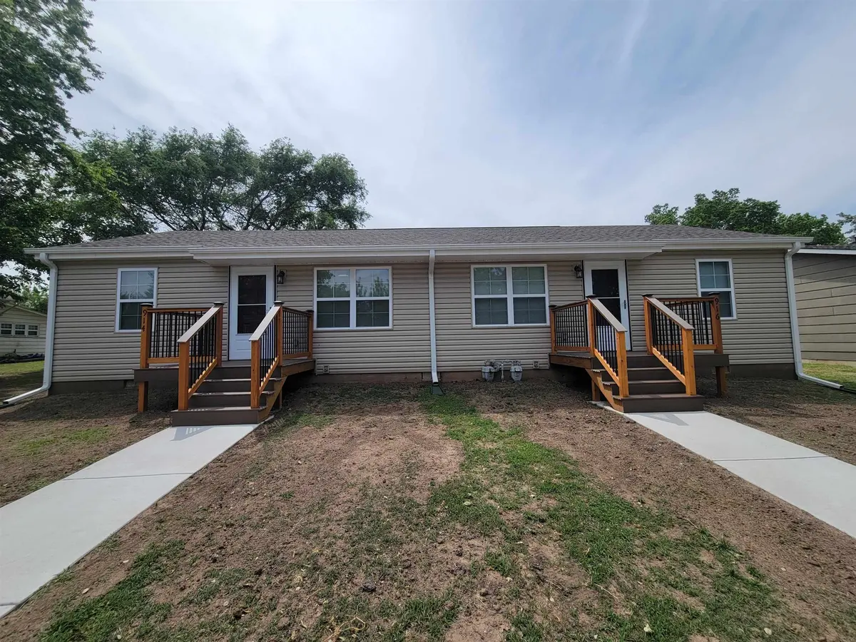 914 N Blaine, Wellington, KS 67152
