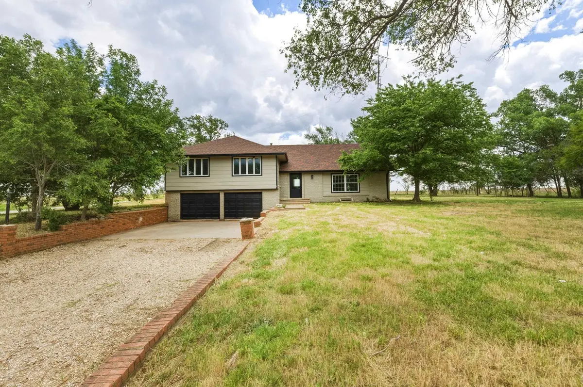 789 E 100th St S, South Haven, KS 67140
