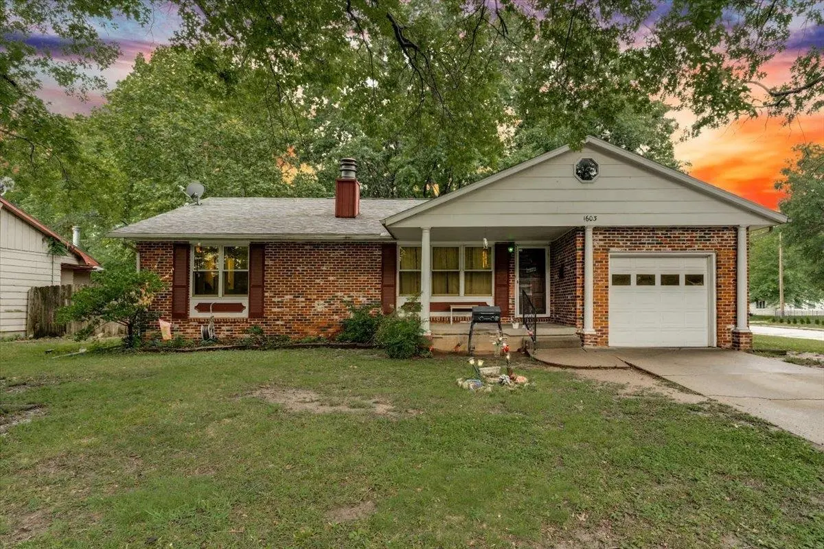 1603 Mound St., Winfield, KS 67156