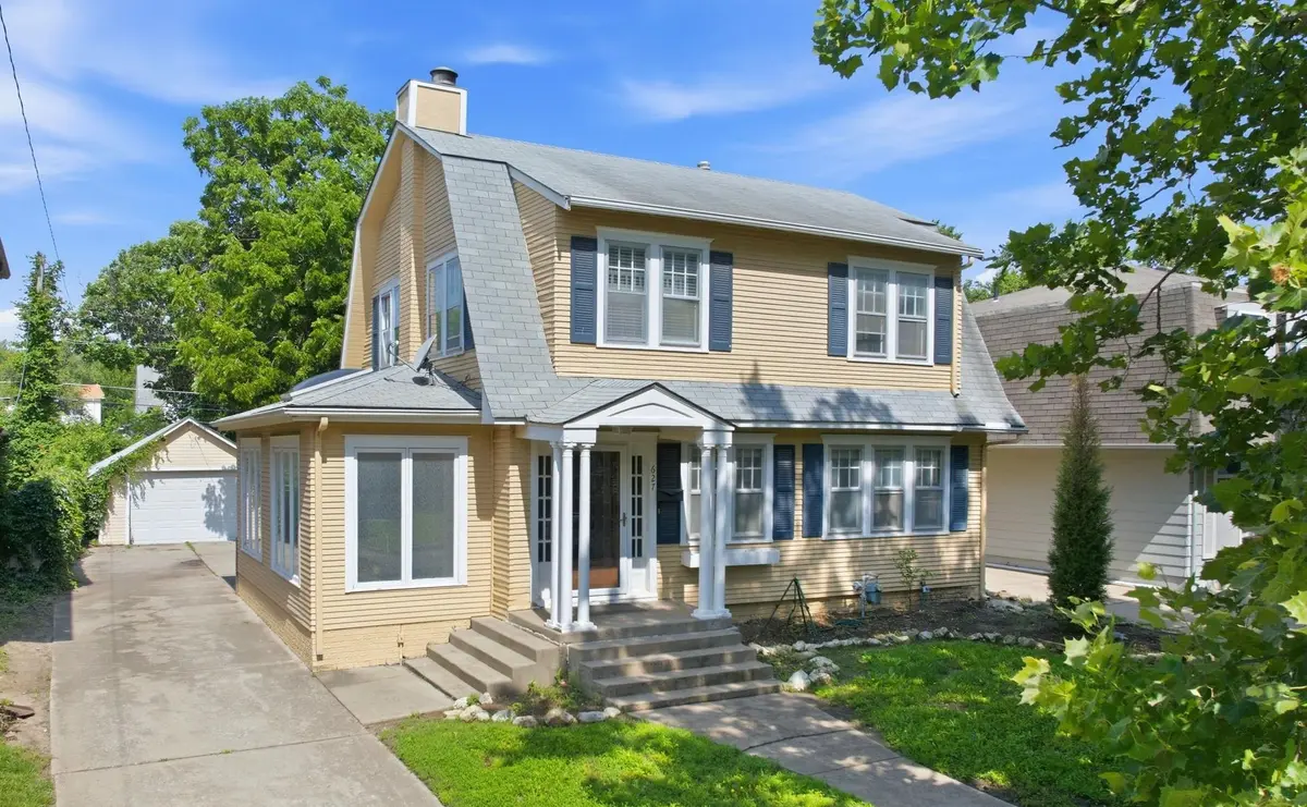 627 N Pershing, Wichita, KS 67208