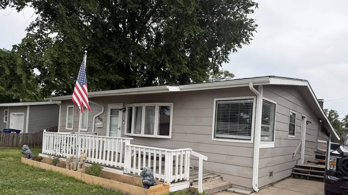 3927 W 20th St, Wichita, KS 67203