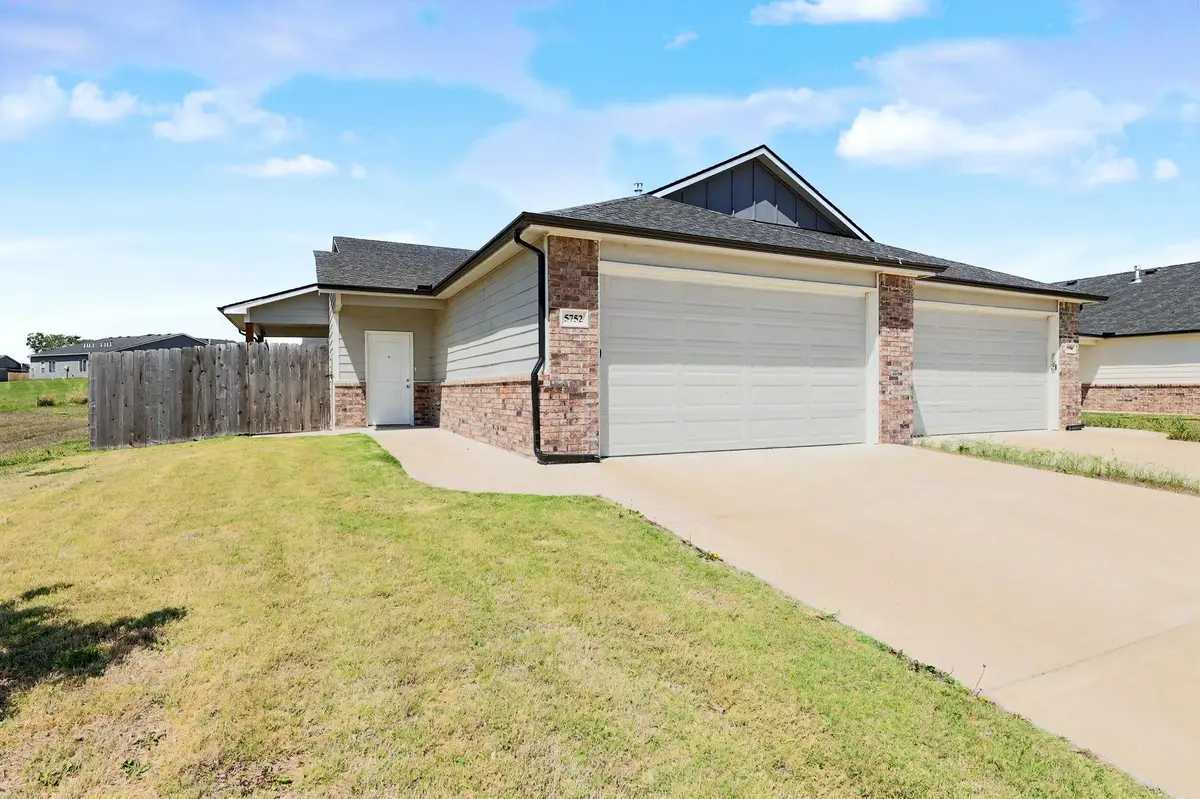 5752 E Bristol Street, Wichita, KS 67220