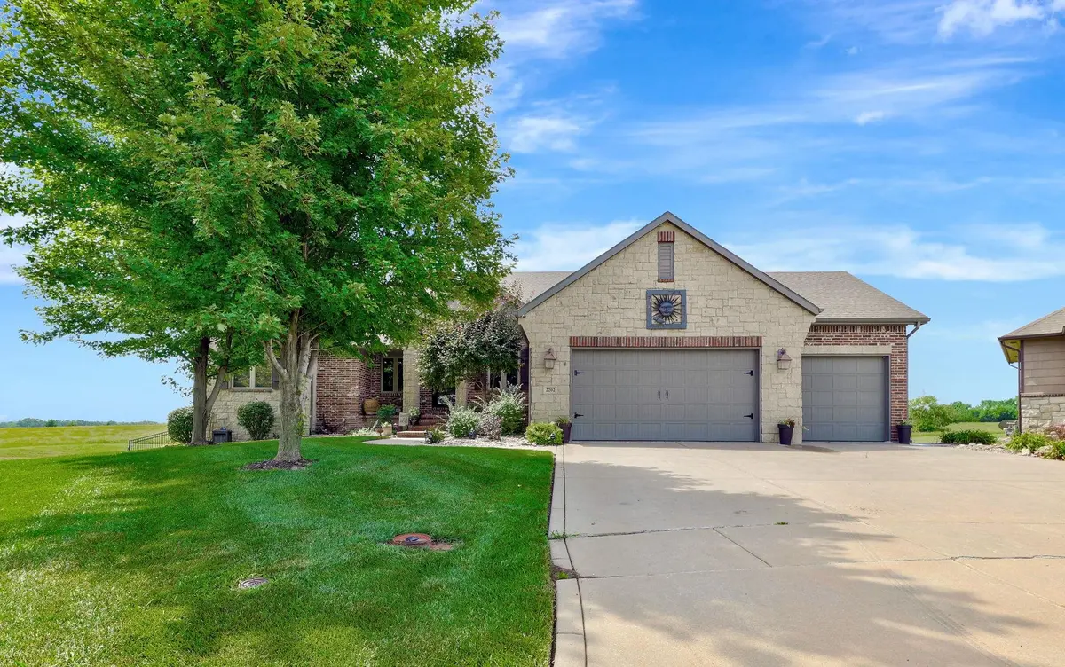 2202 N Foxfire Ct., Augusta, KS 67010