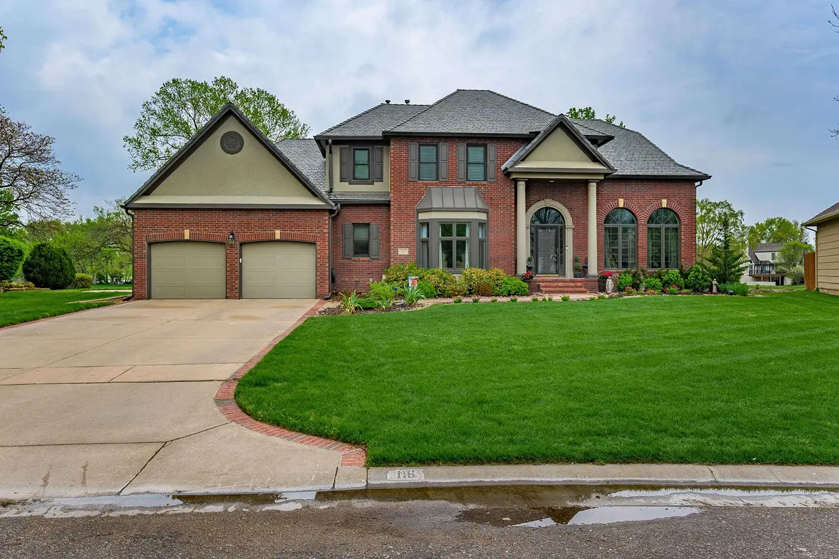 116 N Rainbow Lake Rd, Wichita, KS 67235