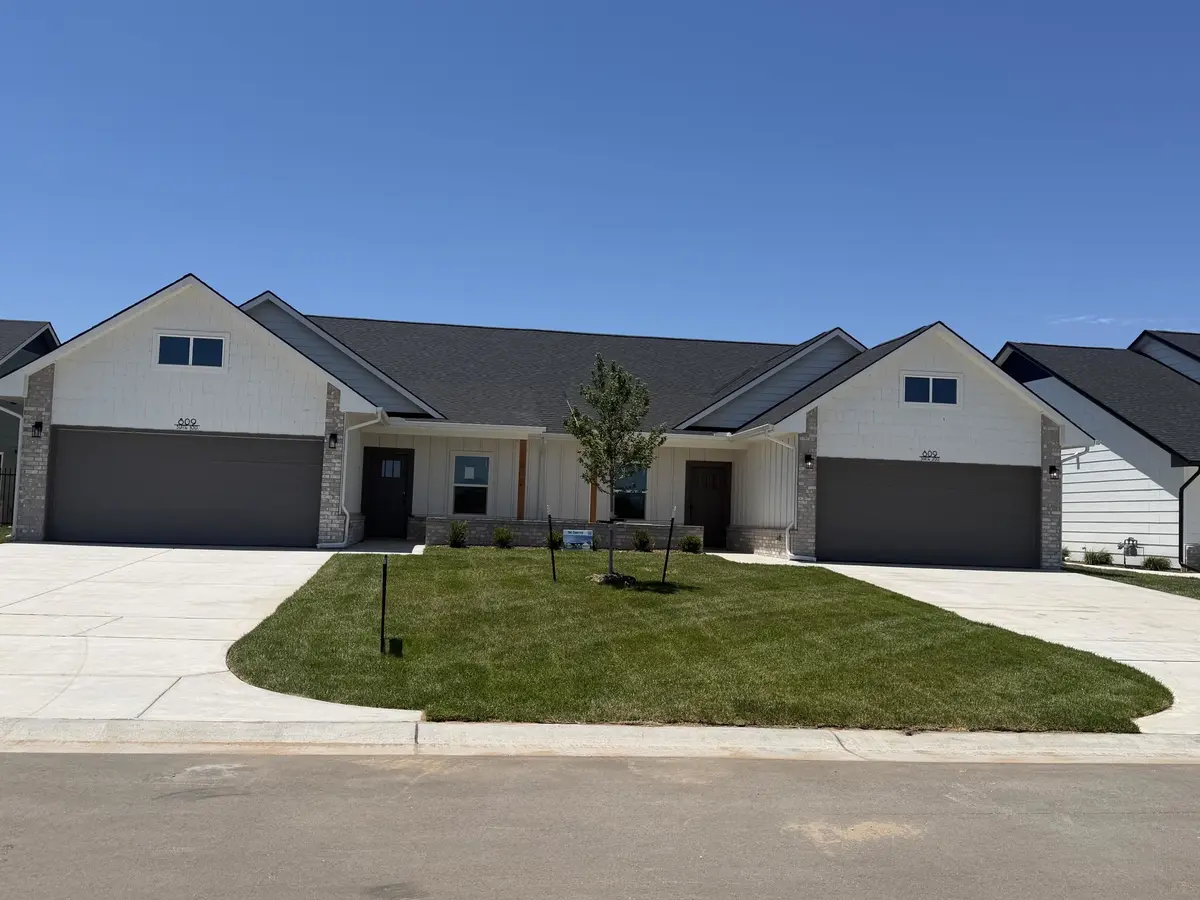 809 N Rainbow Lake St, Wichita, KS 67235
