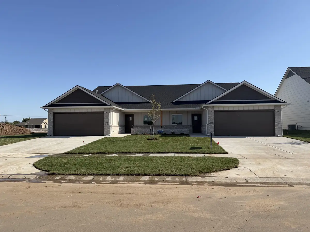 753 N Wheatland St, Wichita, KS 67235
