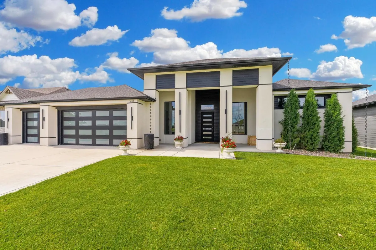 3113 W Crystal Beach St, Wichita, KS 67204