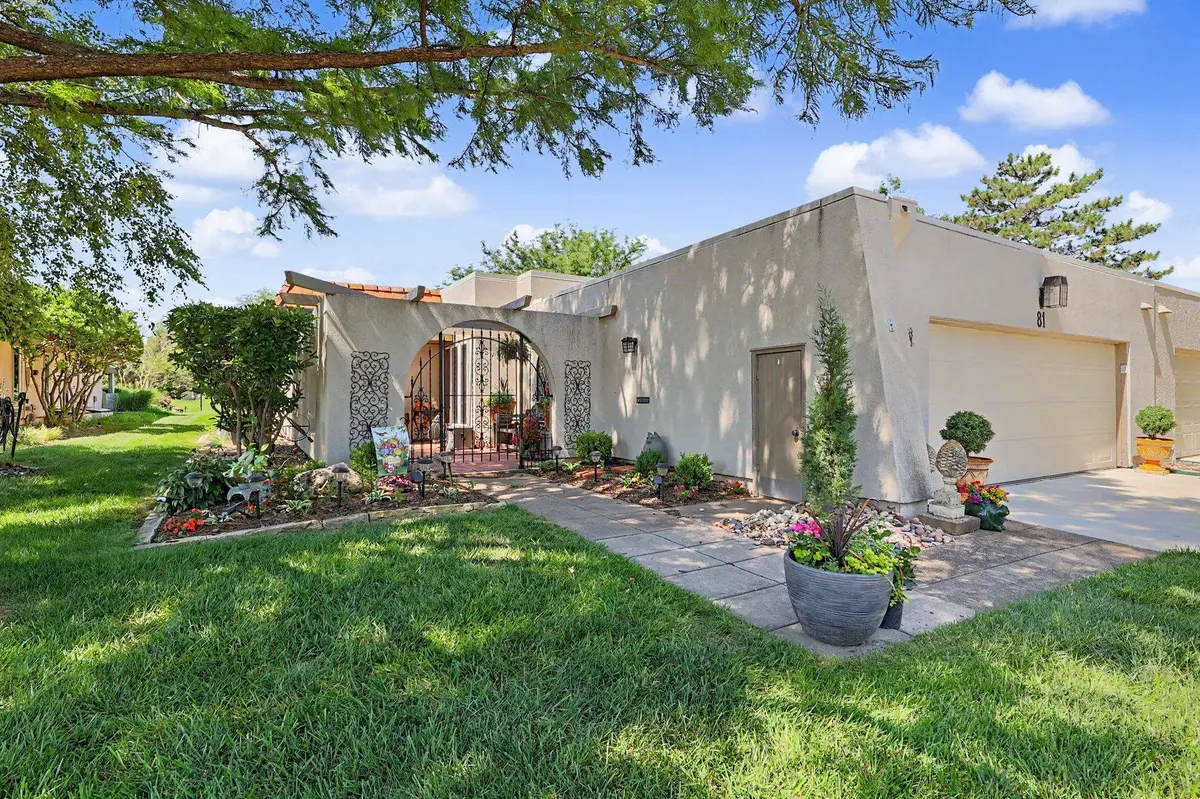 81 E Via Verde St, Wichita, KS 67230
