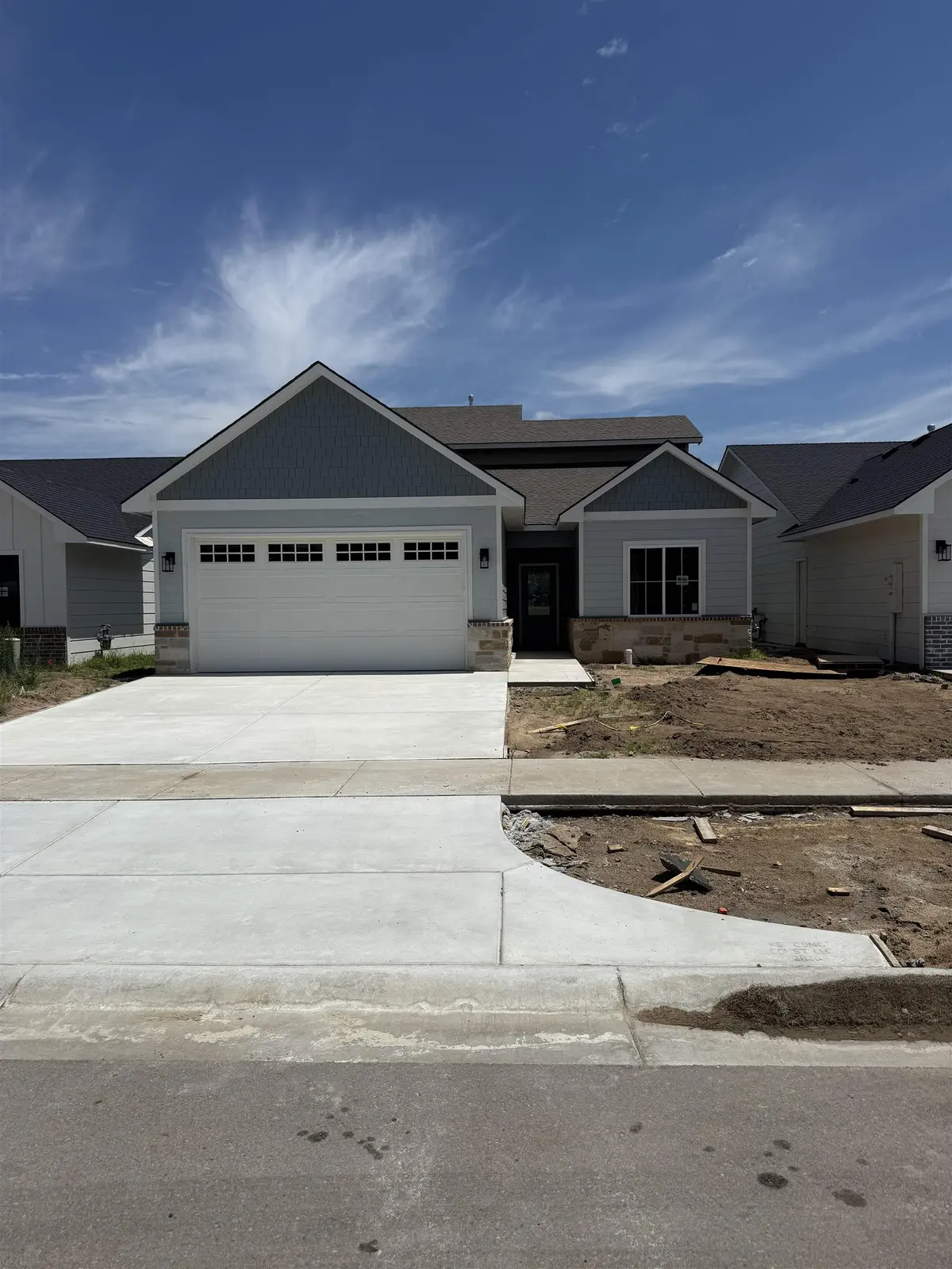 5590 Wandering Way, Maize, KS 67101