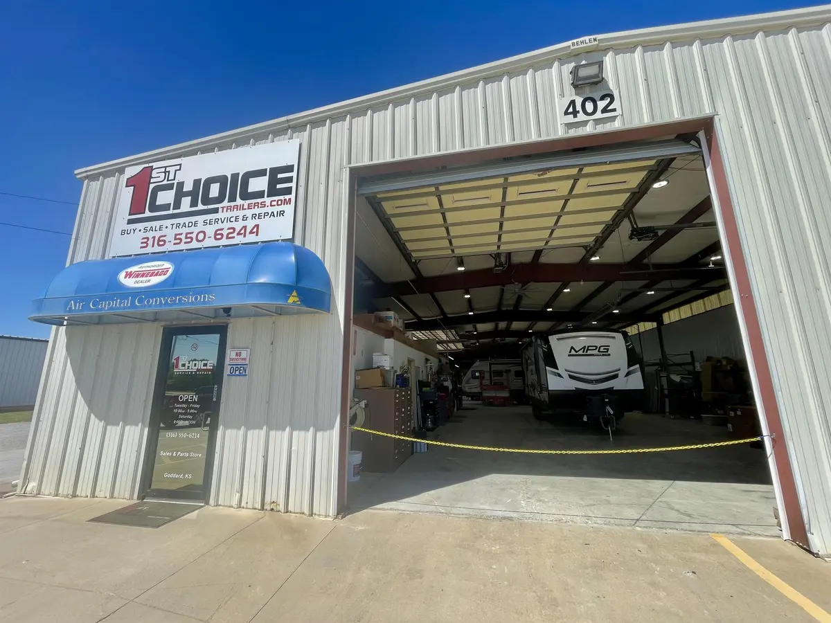 402 E Industrial St, Goddard, KS 67052