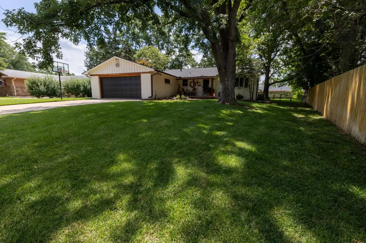 9419 W 12th St. N., Wichita, KS 67212